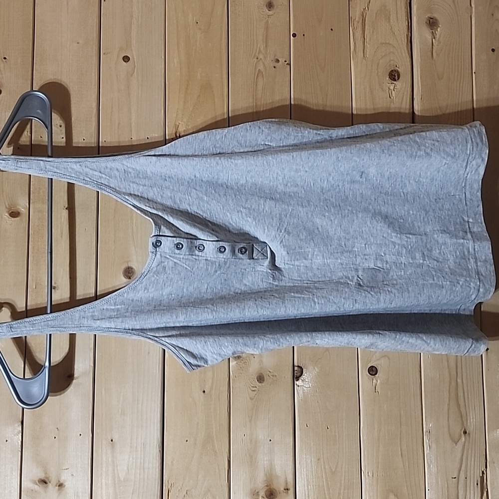 Lululemon Heart Opener Tank Top Size tag missing fits best on medium